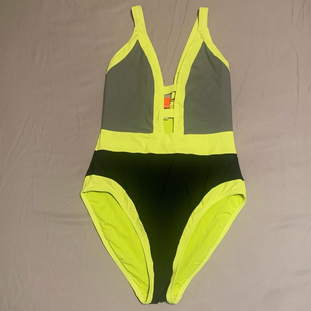 Red Carter black gray and yellowish green one piece size 6